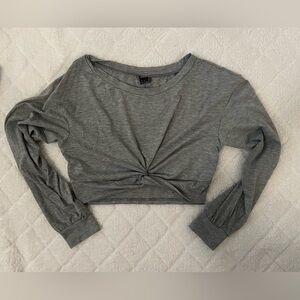 Long Sleeve Crop Top
Never Worn 
Size S